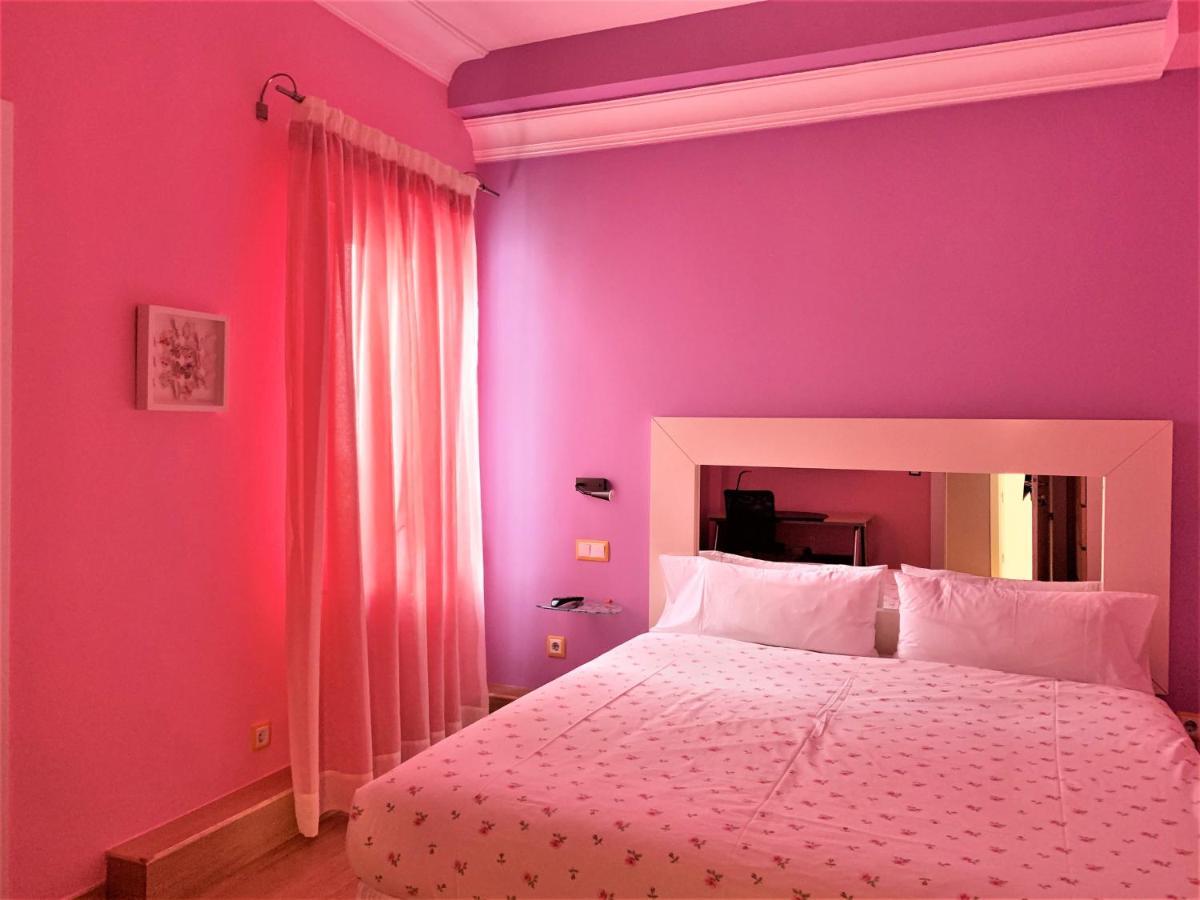 Hostal Arco Iris Madrid Exterior photo